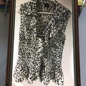 Blank and white ruffled top